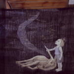 Gobelēns "Izpratne", māksliniece Aino Kajaniemi (Somija), Eiropas gobelēnu izstāde ARTAPESTRY6 no Dānijas sarkanās pils mansardā, 4. starptautiskais mākslas festivāls "Divi Jūliji. Uzdrīkstēšanās" 30.-31.07.2021.