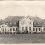 Kalnamuižas pils, 1949. gads.
Attēls www.zudusilatvija.lv Kalnamuižas pils, 1949. gads. Attēls www.zudusilatvija.lv