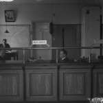 A.Lēzera stikla plašu negatīvs. 1930-to gadu beigas. A.Lēzera stikla plašu negatīvs. Pasta un telegrāfa iekšskats. 1930-to gadu beigas. Gulbenes novada vēstures un mākslas muzeja krājums Nr. GVMM 10159