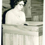 Gulbenes sakaru mezgla priekšniece Irēna Kuzņecova, 1979. gads Gulbenes sakaru mezgla priekšniece Irēna Kuzņecova, 1979. gads