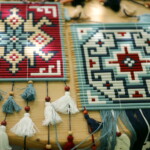 Taryer Bashirov niedru paklāju darināšana, 5. starptautiskais mākslas festivāls “Divi Jūliji. Briedums”, 30. jūlijs