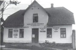 Lizuma veikalu ēka. 1930. gadi. Fotogrāfija. Lizuma veikalu ēka. 1930. gadi.