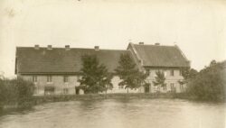 Lizuma spirta brūzis, 1910. - 30. gadi. Fotogrāfija. Lizuma spirta brūzis, 1910. - 30. gadi.